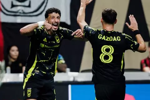 وسام أبو علي: سعيد بأول أهدافي مع كولومبوس.. وأقدر دعم الجماهير لي